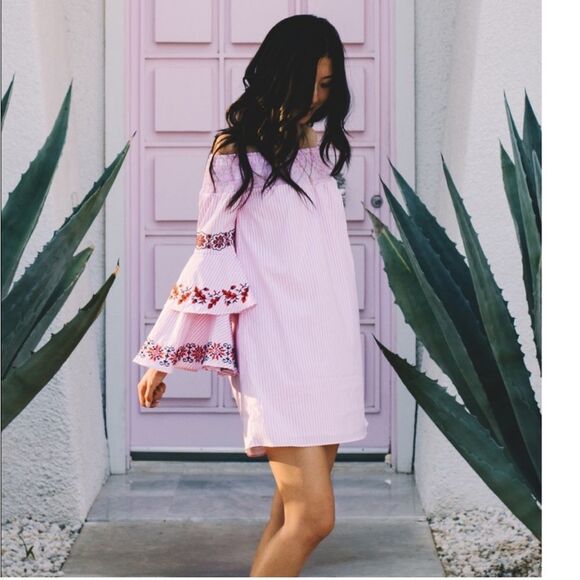 Vava by Joy Han Off The Shoulder Pink Beatrice Dress Size S - Picture 12 of 13